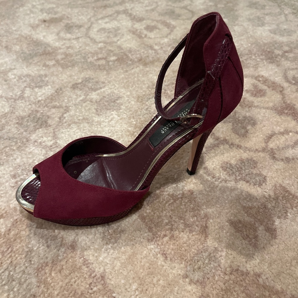 Heels - Picture 2 of 4